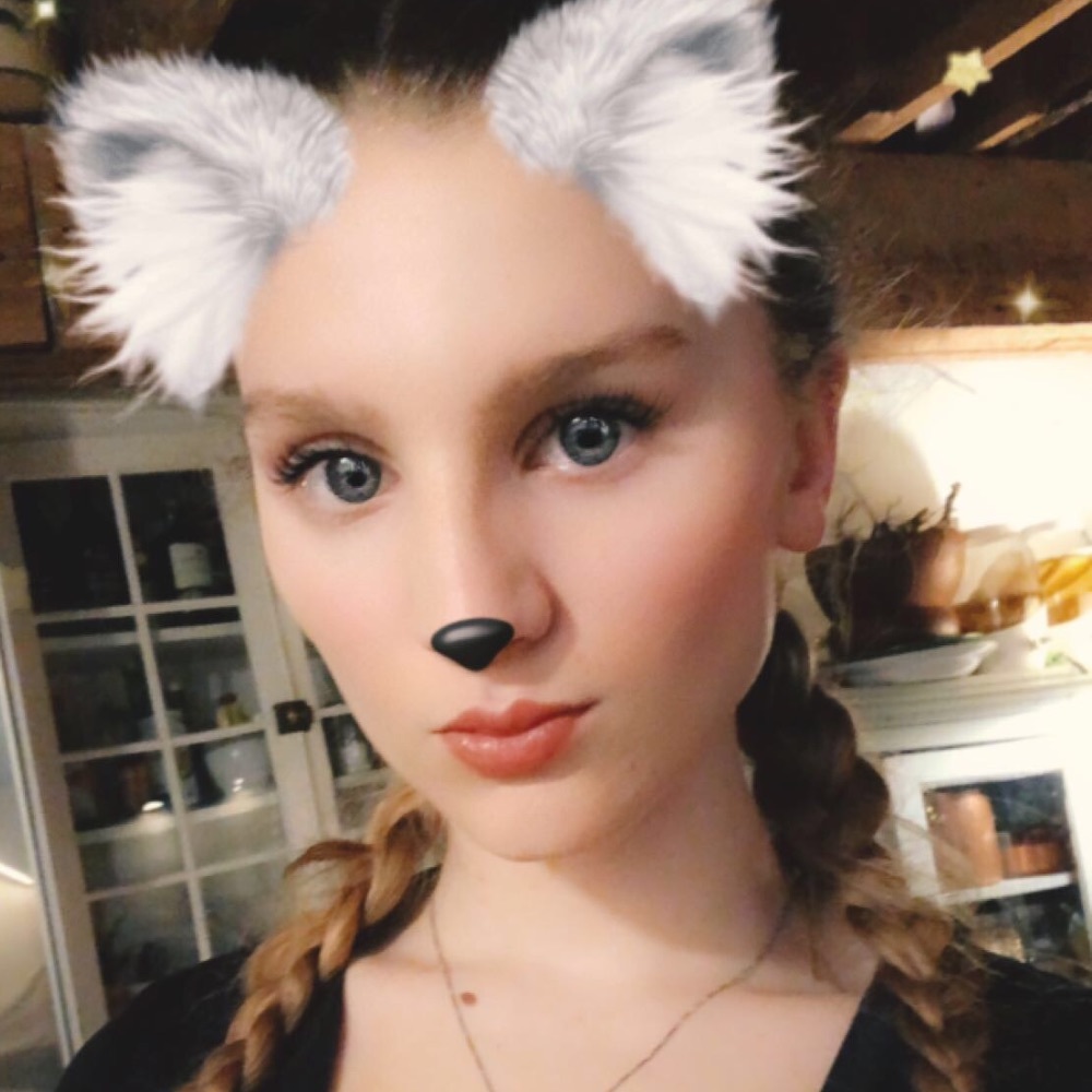 Meet your Posher, Ava